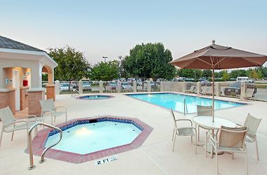 Holiday Inn Express Hotel And Suites Dfw-Grapevine, An Ihg Hotel Екстер'єр фото
